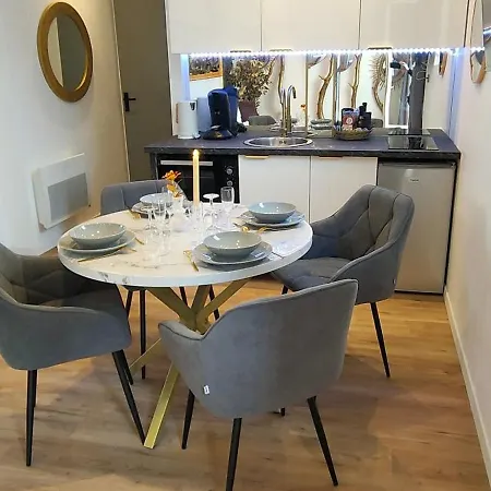 Appartement Romantique Chic 150m Patio